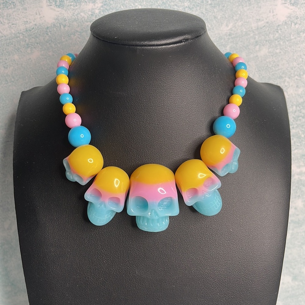 NWT Creepsville Colorful Skull Necklace. Reasonable Offers Accepted.